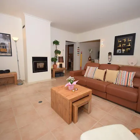 Luxurious In Caldas Da Rainha With Pool, Cleaning Included Salir de Matos
