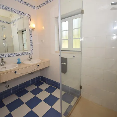 Luxurious In Caldas Da Rainha With Pool, Cleaning Included * Salir de Matos