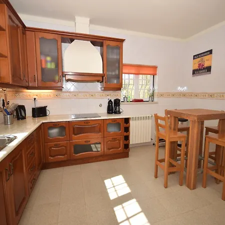 Luxurious In Caldas Da Rainha With Pool, Cleaning Included Salir de Matos